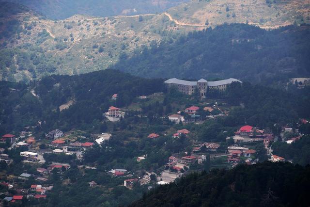 星月国旗是哪些国家，红色的星月旗是哪个国家的国旗（时间之河的幸存者相聚于此）