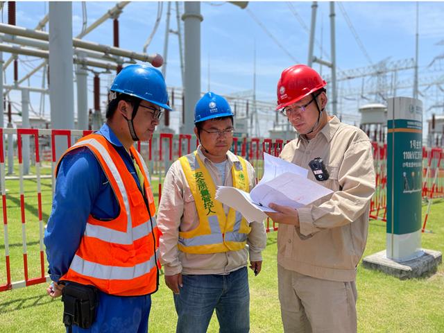 十不吊的内容是什么，起重机十不吊口诀（他们把安全责任扛在肩）