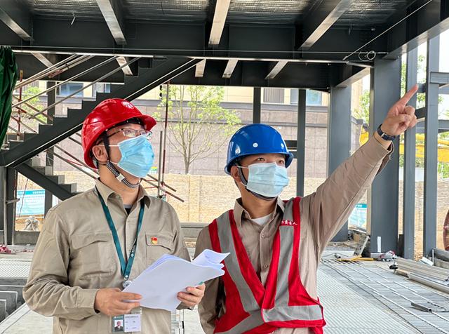 十不吊的内容是什么，起重机十不吊口诀（他们把安全责任扛在肩）