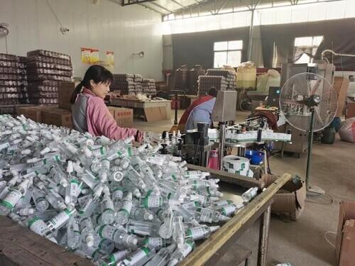 酒精属于什么类型的消毒剂，酒精属于什么类（有毒甲醇冒充酒精）