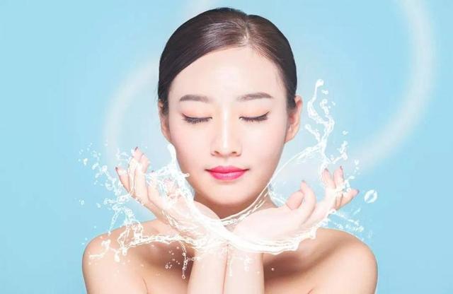 夏季护肤小常识有哪些，夏季美容护肤知识（夏季巧护肤 简单三步走）