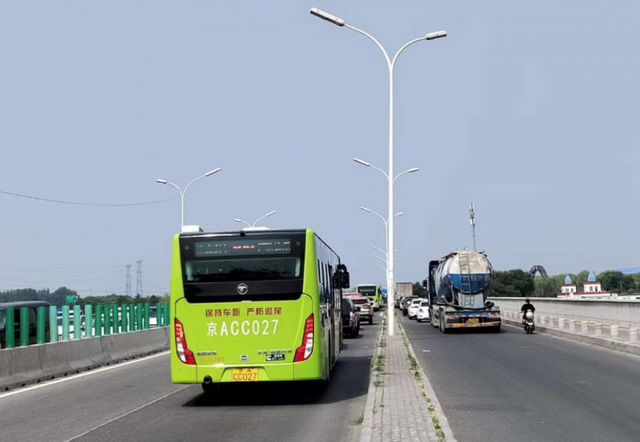 开车走国道跨省收费吗，开车走国道跨省收费吗山东（壹现场丨通燕高速进京仅早高峰收费两小时）