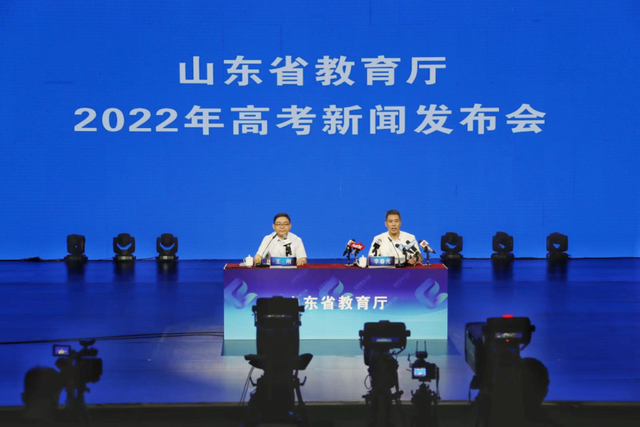 山东省历年高考人数，2012年山东高考报名人数与历年高考人数（今年山东高考“平稳、顺利、安全、圆满”）