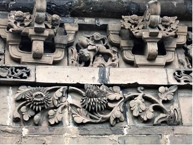 老北京爱逛的什刹海，辉煌人才市场离什么地铁站最近