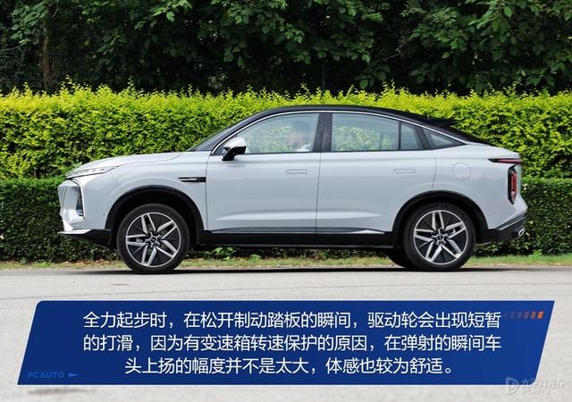 荣威750油耗，荣威750耗油量多少（全系标配2.0T+8AT）