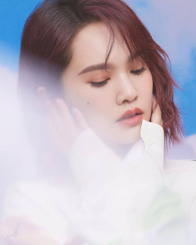 唯美女生写真图，唯美女生写真图片高清（杨丞琳发布梦幻唯美写真）