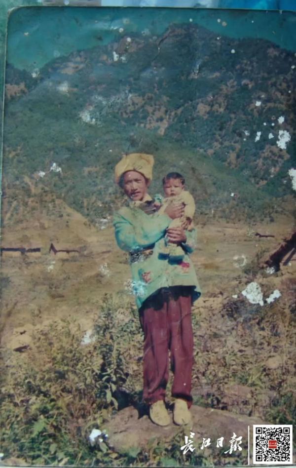 心会跟爱一起走歌词，对唱歌曲排行榜！（武汉大学生6000字长文）