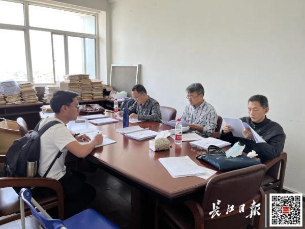 心会跟爱一起走歌词，对唱歌曲排行榜！（武汉大学生6000字长文）