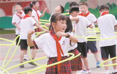 大课间是什么意思，阳光大课间是什么意思（快乐大课间）