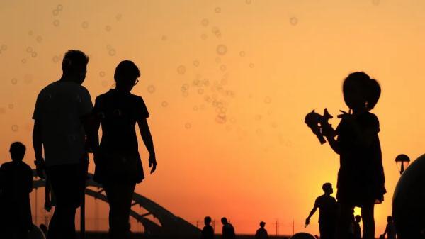 晚高峰是几点到几点，晚高峰限行是几点到几点（来看看龙江十二时辰）