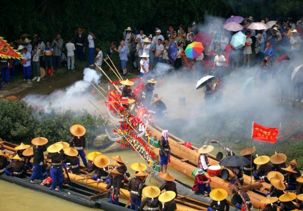 6月23日是什么节日，6月3日为什么不能提车 6月3日是什么节日（贵州台江：清水江畔龙舟竞渡）