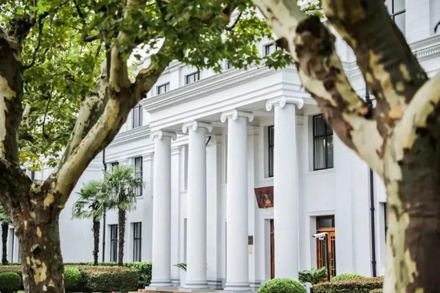 华东师范大学在哪，华师大在哪里（多少分能上华东师大）