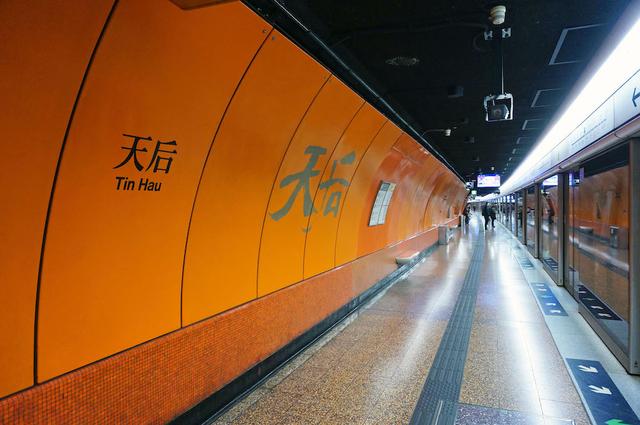 香港女人街，在“声生不息”的港乐里