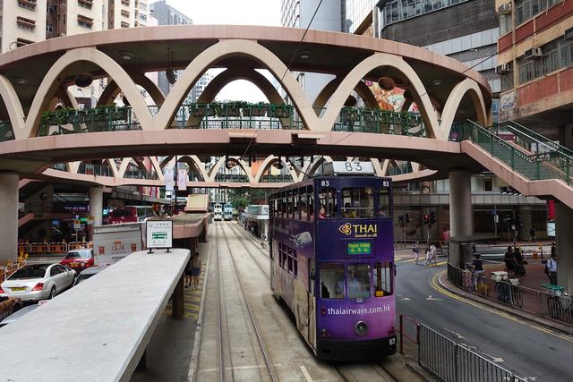 香港女人街，在“声生不息”的港乐里