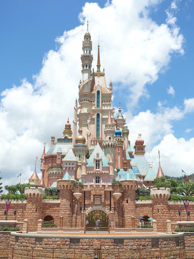 香港女人街，在“声生不息”的港乐里