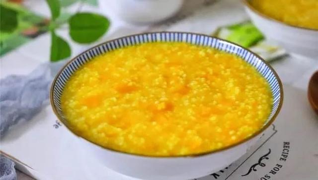 大米粥的功效与作用，大米粥的功效与禁忌（滋阴润肺、养胃健脾）