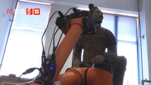 兵马俑可以拍照吗，为什么不能和兵马俑合照（为兵马俑“扫脸”西北大学再添考古神器）