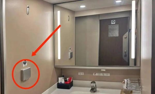 火车可以带充电宝吗，坐火车可以带充电宝吗（火车上的免费服务，你知道吗）