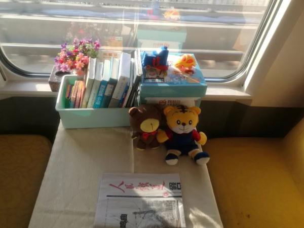 火车可以带充电宝吗，坐火车可以带充电宝吗（火车上的免费服务，你知道吗）