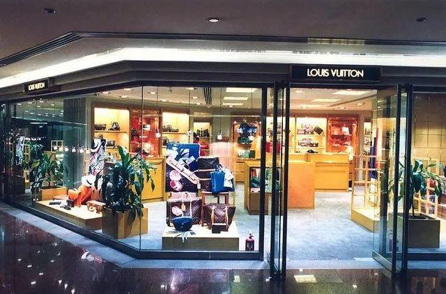 中国五星级酒店，中国最好的酒店是几星级的（中国第一批五星级酒店）