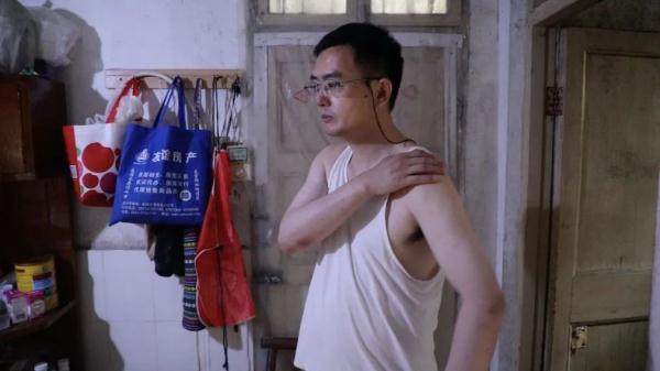 曾经心疼歌词，曾经心疼歌词是谁写的（“天才翻译家”金晓宇现在怎么样了）