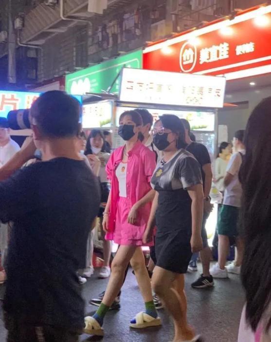 湖南的明星有哪些，湖南明星都有哪些（网友：现在出门还来得及吗）