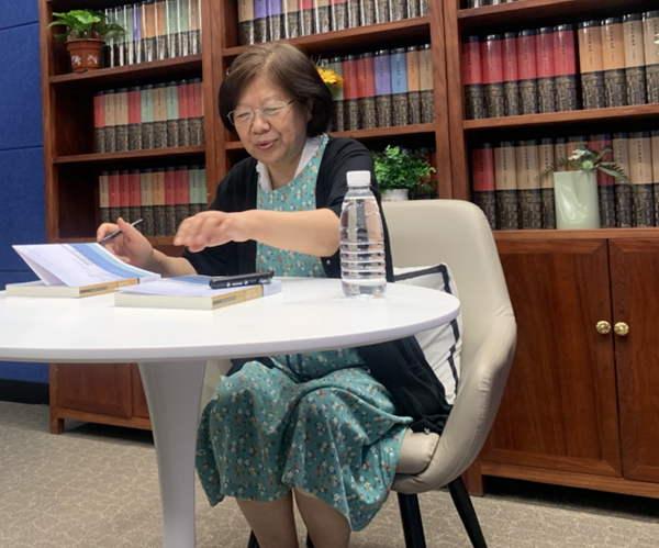 玉米什么时候传入中国的，土豆什么时候传入中国（杨过、段誉的故事里不该出现玉米、辣椒）