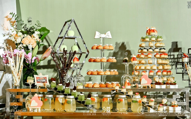 长沙喜来登大酒店，喜来登婚宴一桌多少钱（长沙运达喜来登酒店夏季婚礼沙龙筑梦星城）