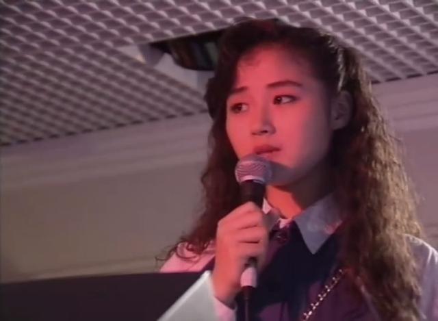 我们热爱小草 就像什么一样，我们热爱小草（我选择回到熟悉的大自然里丨人物）