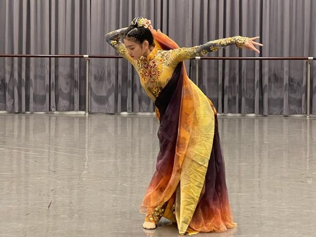 什么是正确的人生观职业观，职业观是指对什么的基本看法（暑期职业体验活动报名即将启动）