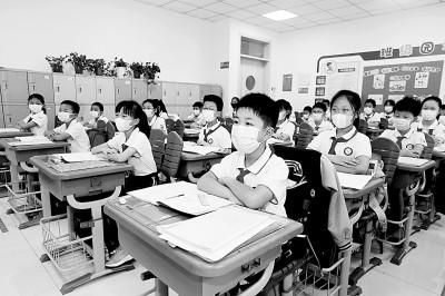 中考顺利，中考顺利通过祝福语（“双减”后首次中考图片）