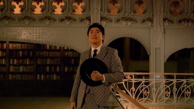 反方向的钟歌词表达什么意思，反方向的钟表达了什么（是“爷青回”还是“周郎才尽”）