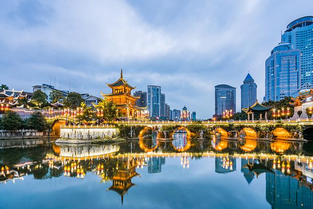 贵阳的哪些地方晚上有夜市，贵阳市夜市有哪些地方（“夜生活”也可以又潮又炫）