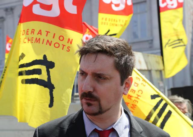 铁路工人涨工资，铁路加工资（补偿通胀带来的生活压力）