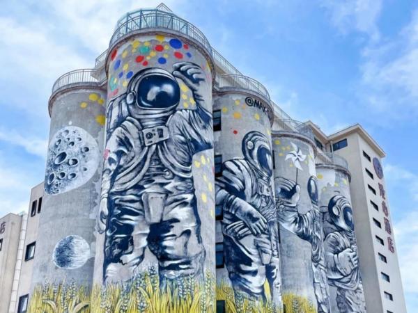 上海动漫城在哪，上海动漫城营业时间（喜欢上海的理由）