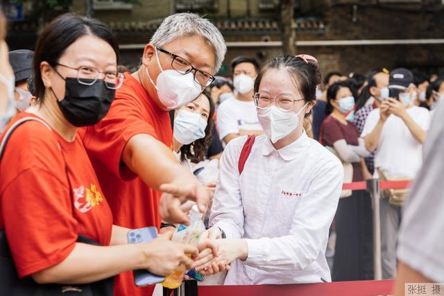 上海二本大学分数线，上海海洋大学是几本_是一本还是二本大学（沪2022年普通高校招生本科普通批次平行志愿院校Q组投档分数线公布）