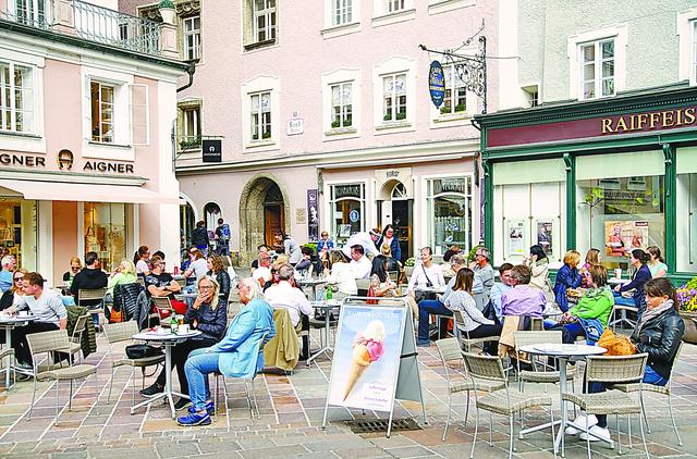 维也纳在哪，维也纳在哪个洲（露天雅座，维也纳的城市名片）