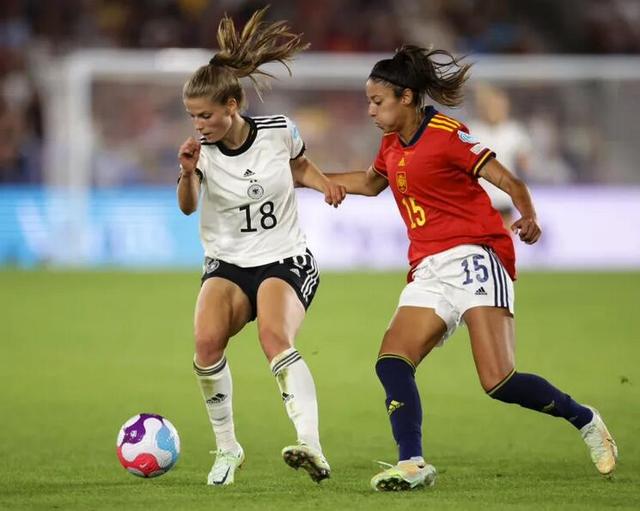 欧洲杯小组赛晋级规则，欧洲杯小组赛晋级规则是什么（女足欧洲杯：德国2-0西班牙）