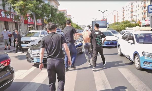 中国银行转账多久到账，中国银行转账多久到账跨行（一张银行卡凌晨时段高度活跃、流水异常）