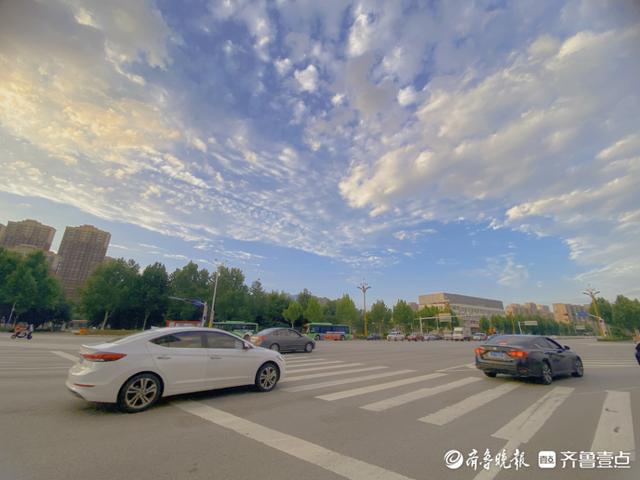 意境绝美图片 “余晖下的吾与爱佳”，意境美到极致的图片（雨后泰安绝美晚霞来袭）