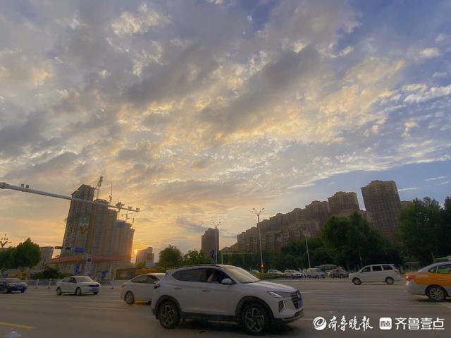 意境绝美图片 “余晖下的吾与爱佳”，意境美到极致的图片（雨后泰安绝美晚霞来袭）