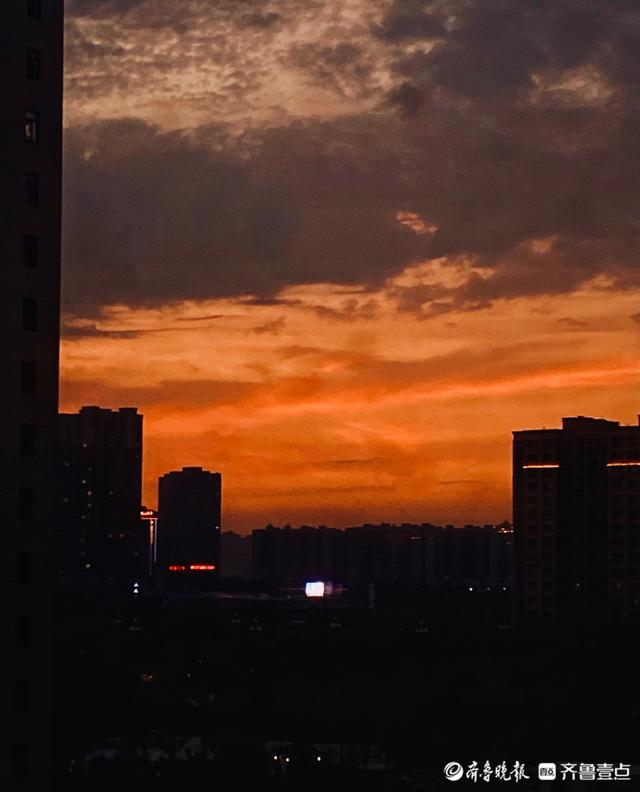 意境绝美图片 “余晖下的吾与爱佳”，意境美到极致的图片（雨后泰安绝美晚霞来袭）