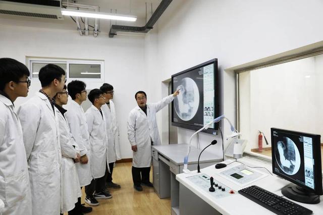 医学影像技术专科，承德医学院医学影像技术（精益求精——医学影像学院）