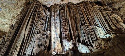 织金洞风景名胜区，织金洞国家重点风景名胜区（三伏天到贵州织金洞感受透心凉意）