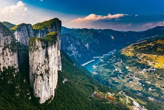 宜昌必玩的三个景点,宜昌风景视频(湖北最美的14个"5a"景区)