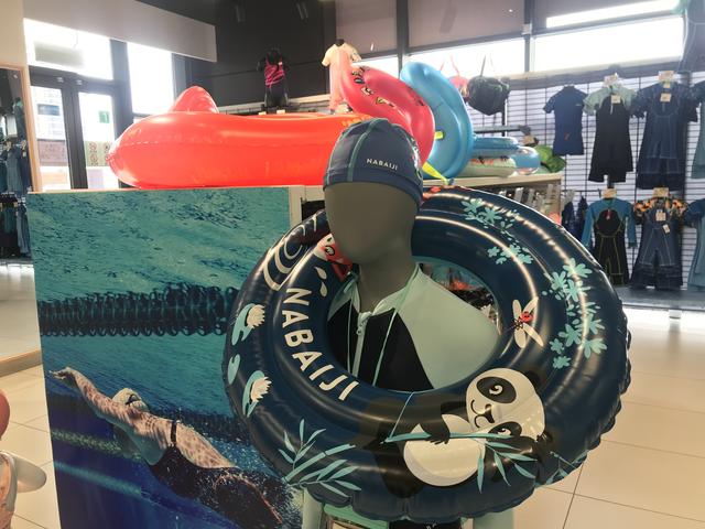 如何挑选比基尼泳衣，教大家怎么挑选最合适自己的泳衣（选购游泳装备有讲究）