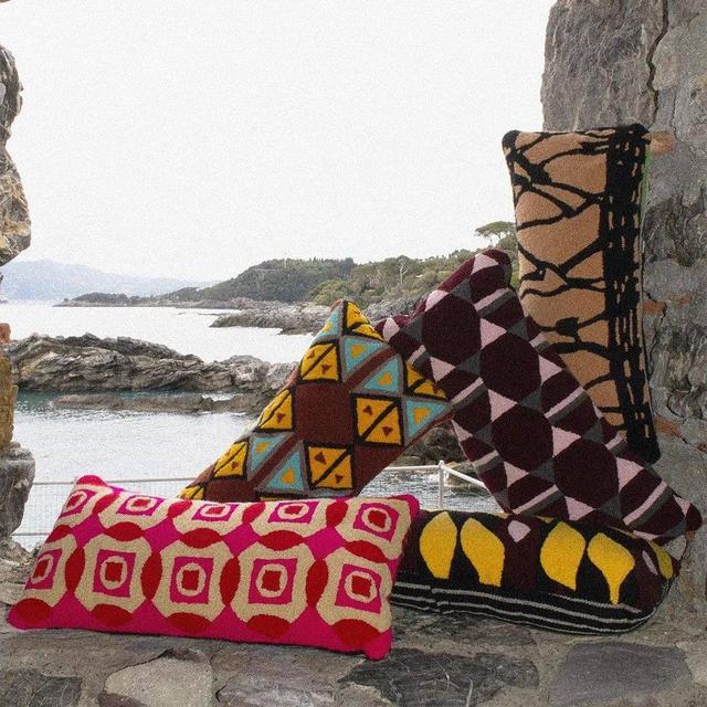 天马行空的背景图，偏欧美风，天马行空壁纸图片（大牌新宠，潮元素你却看不懂）