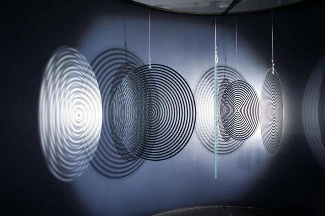 天马行空的背景图，偏欧美风，天马行空壁纸图片（大牌新宠，潮元素你却看不懂）