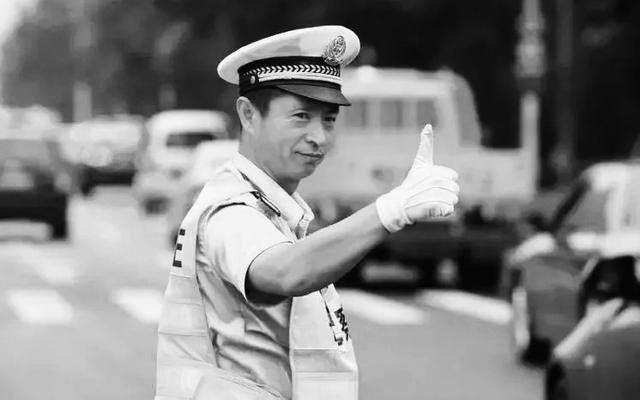 微博阳光信用在哪里，微博用户查询阳光信用分数的方法（永久封存的警号“111871”背后）