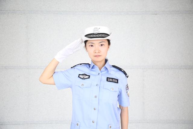 微博阳光信用在哪里，微博用户查询阳光信用分数的方法（永久封存的警号“111871”背后）